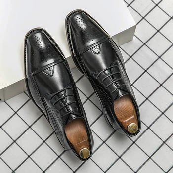  Мужская кожаная обувь Brock Carving, модельная деловая офисная обувь, мужские туфли-дерби для свадебной вечеринки, черные оксфорды в стиле ретро с острым носком.